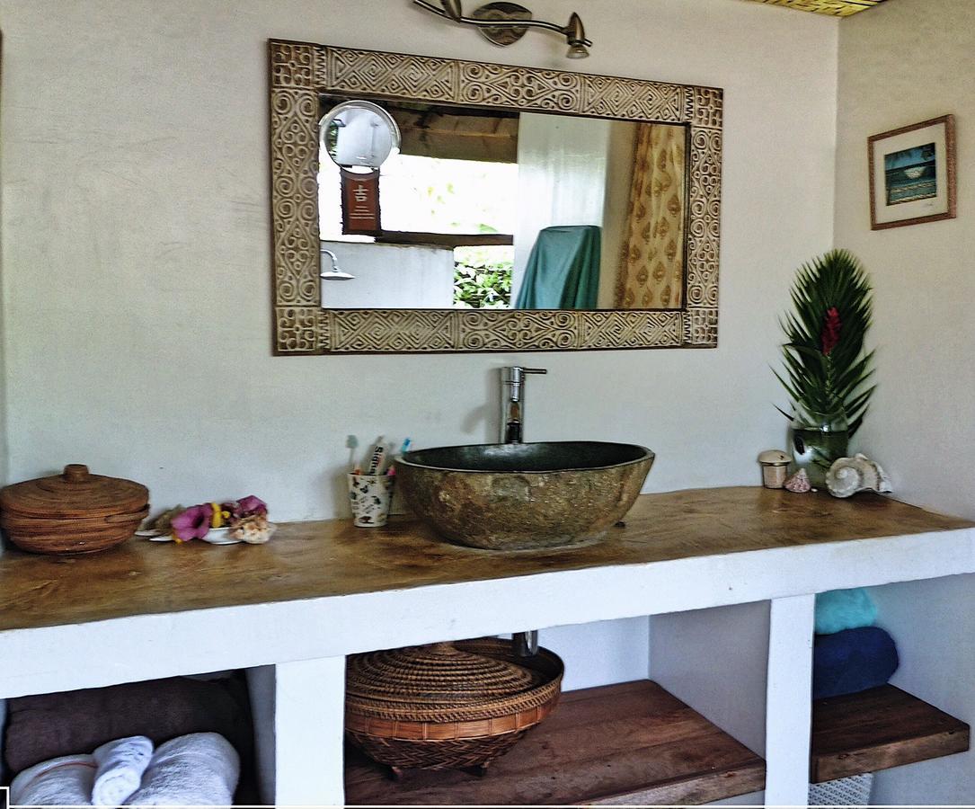 Island Home Uturoa Bagian luar foto