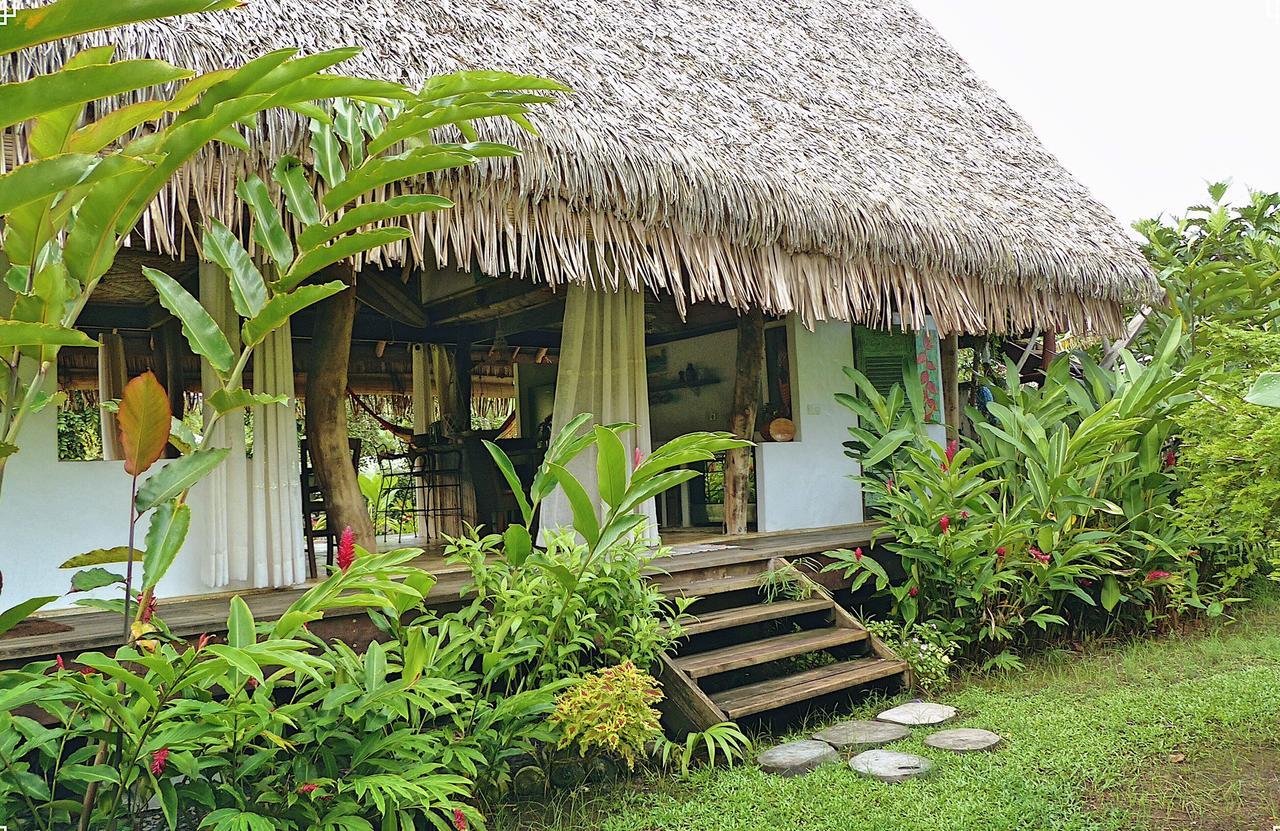 Island Home Uturoa Bagian luar foto